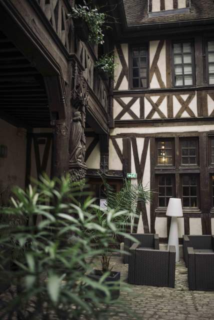 Terrasse cachée Dijon centre Maison Philippe Le Bon <span><span><span><span><span>en Bourgogne </span></span></span></span></span>