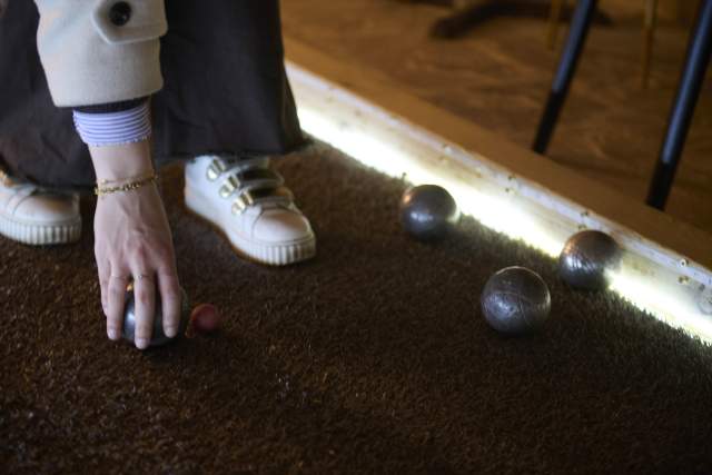 Boulodrome indoor à dijon partie de pétanque
